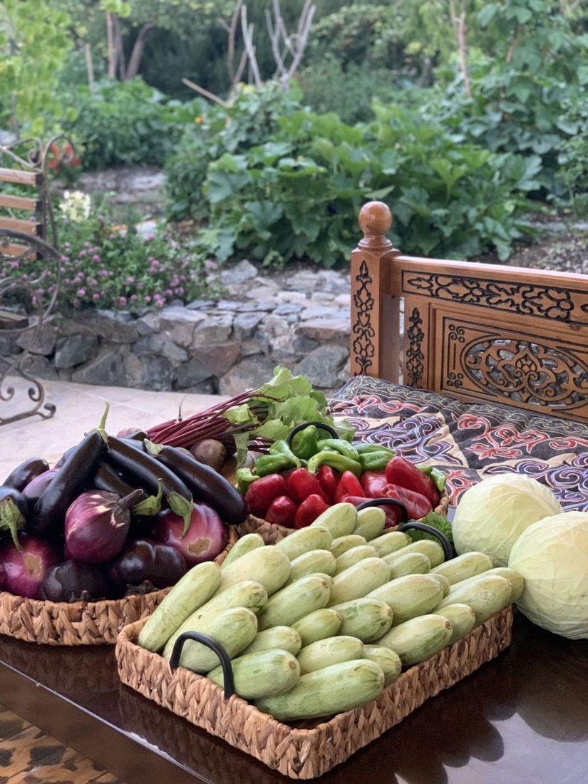Корзины с овощами